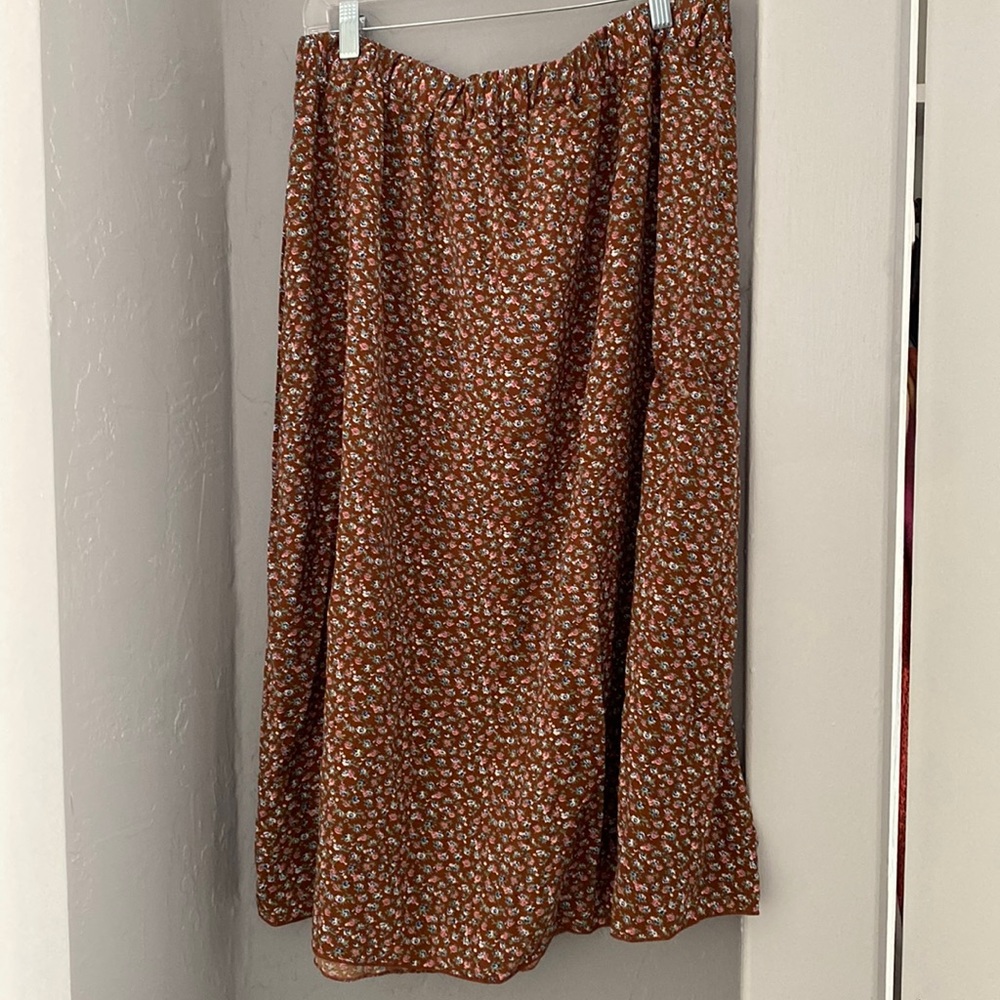 Never worn brown floral skirt
